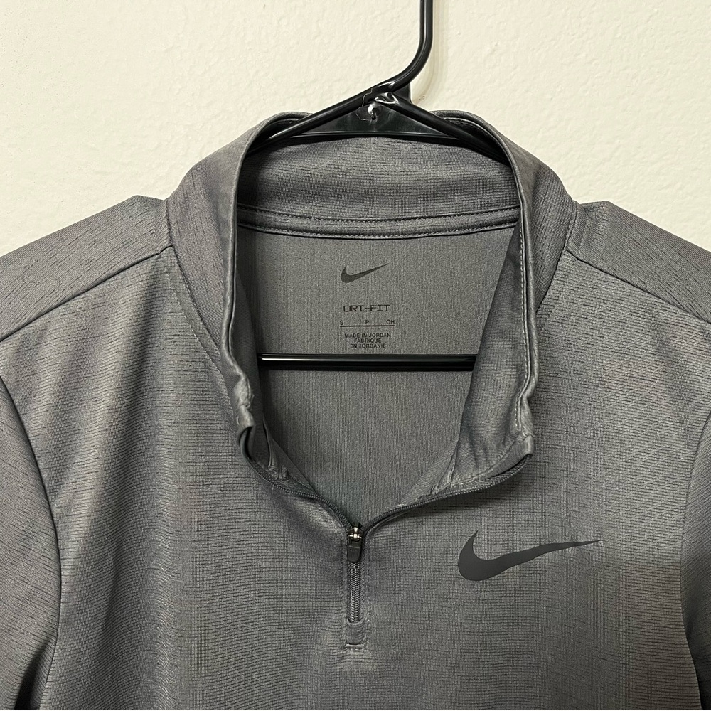 Nike Gray Quarter-Zip Pullover - Picture 3 of 4
